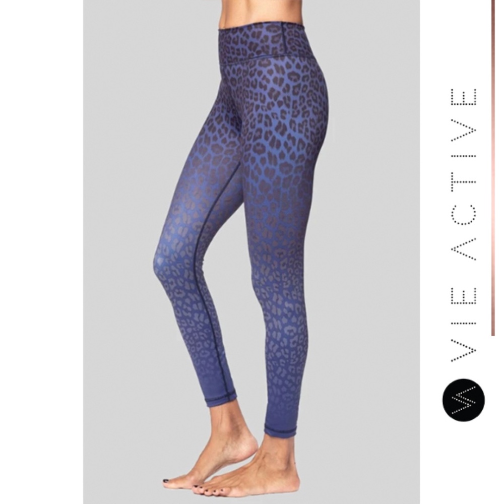 🌺 2/$8🌺 Vie Active | Rockell Leopard Ombre 7/8 Leggings